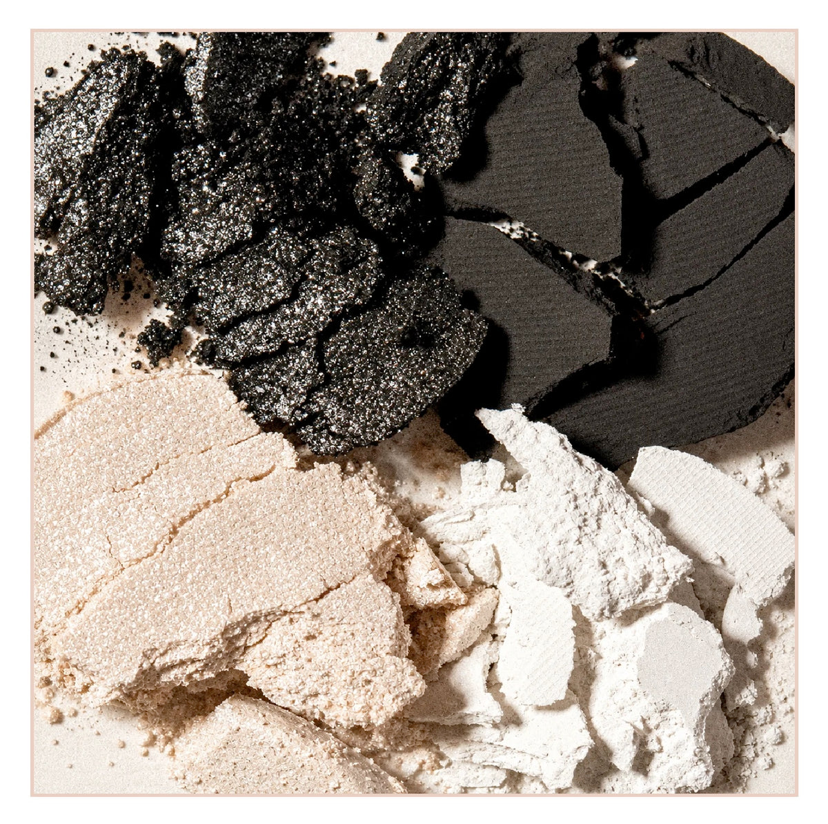 EYESHADOWS 105 - Optical Black & White